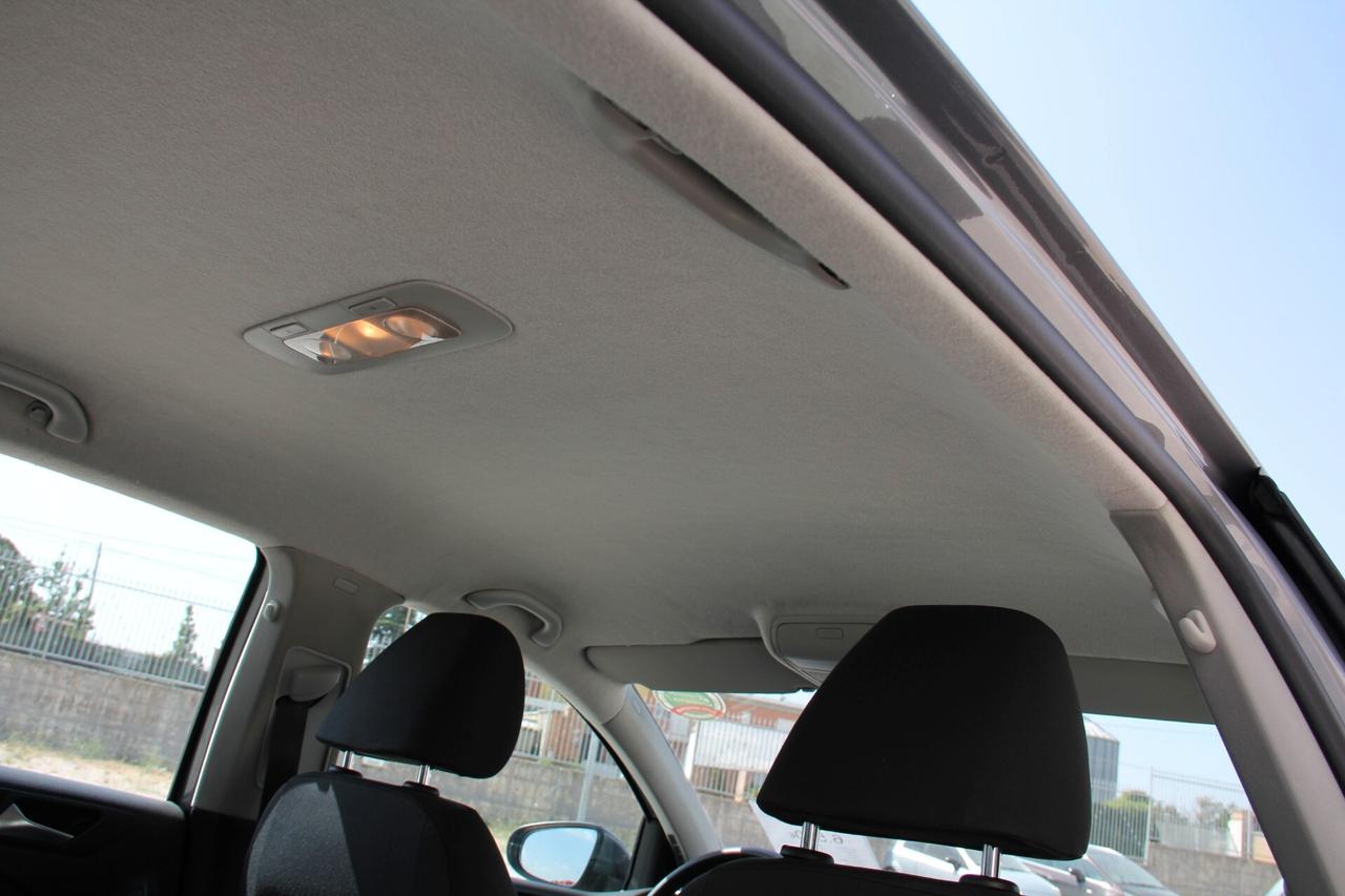 Volkswagen Golf 1.2 TSI 5p. Comfortline (77KW-105CV Neopatentati)