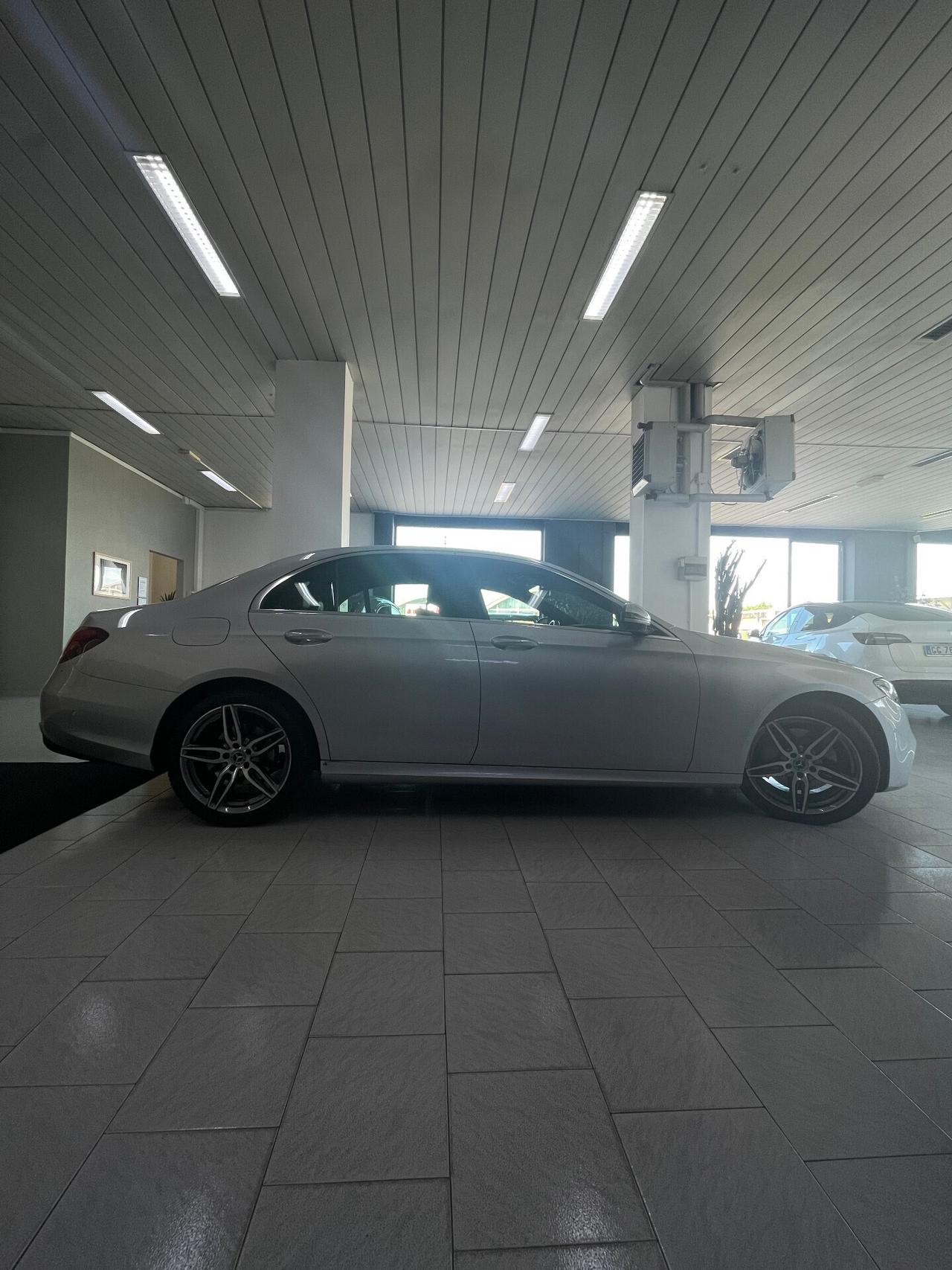 Mercedes-benz E 220 d 4Matic Auto Premium Plus