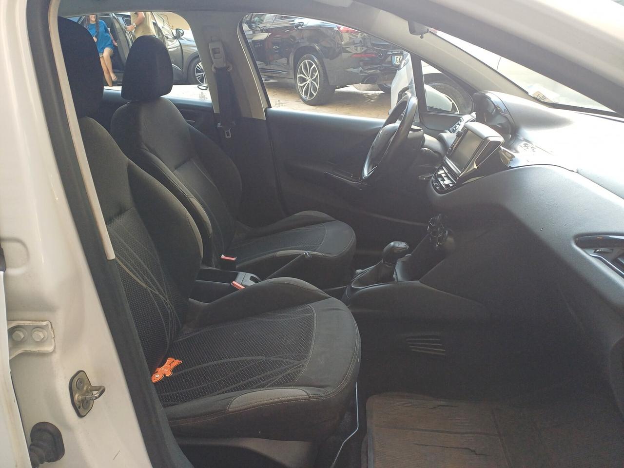 Peugeot 208 1.4 HDi 68 CV 5 porte Active