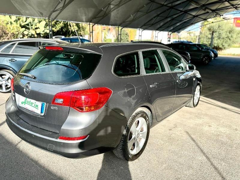 Opel Astra 1.7 CDTI 110CV Sports Tourer Cosmo