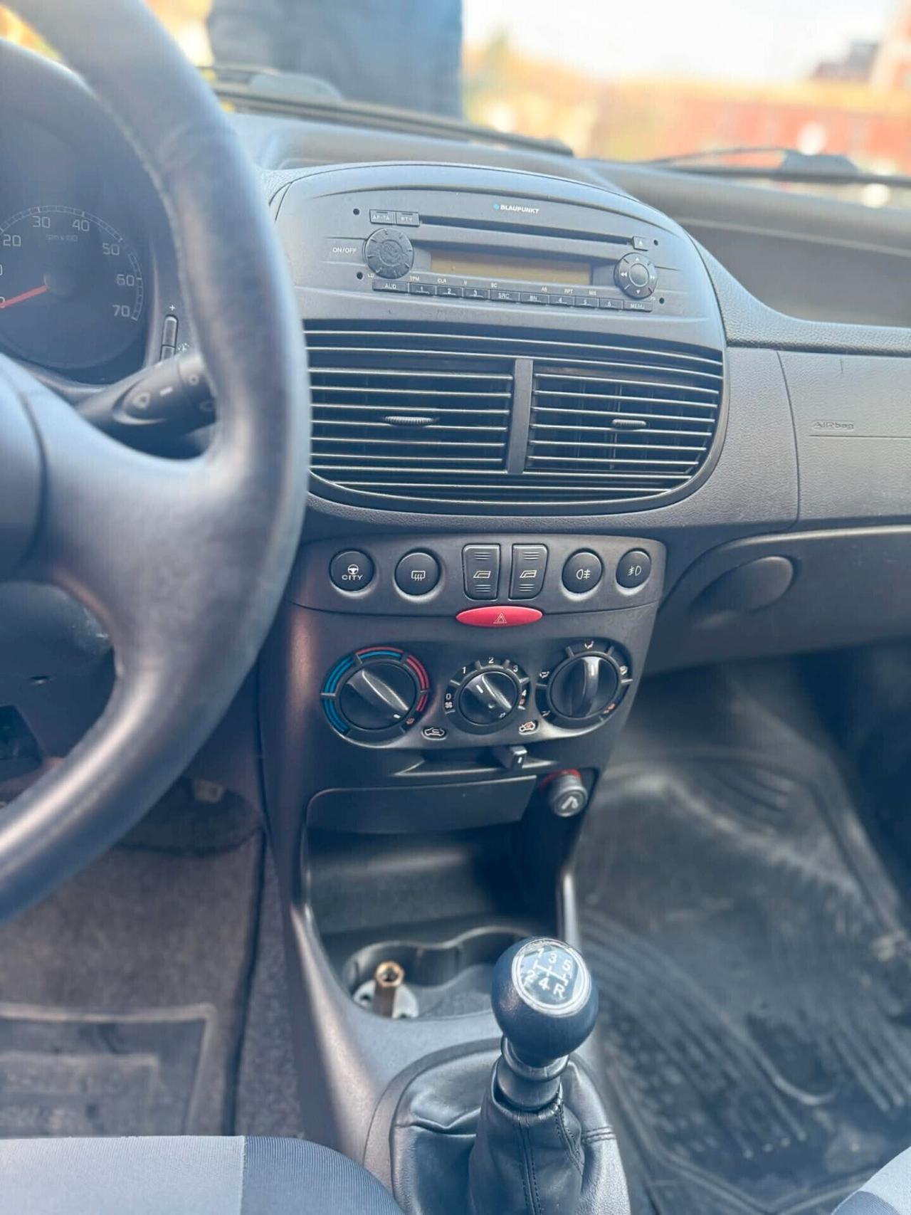 Fiat Punto 1.2 Benz/GPL 2005 Con Carrello