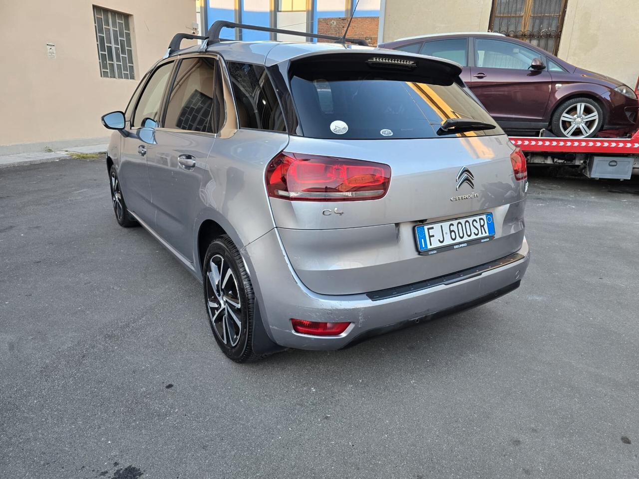 Citroen C4 Picasso BlueHDi 120 S&S Shine possibilita garanzia 12 mesi perfetta