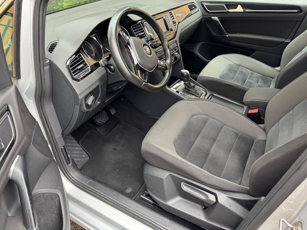 Volkswagen Golf Sportsvan 2.0 TDI DSG Highline GANCIO TRAINO