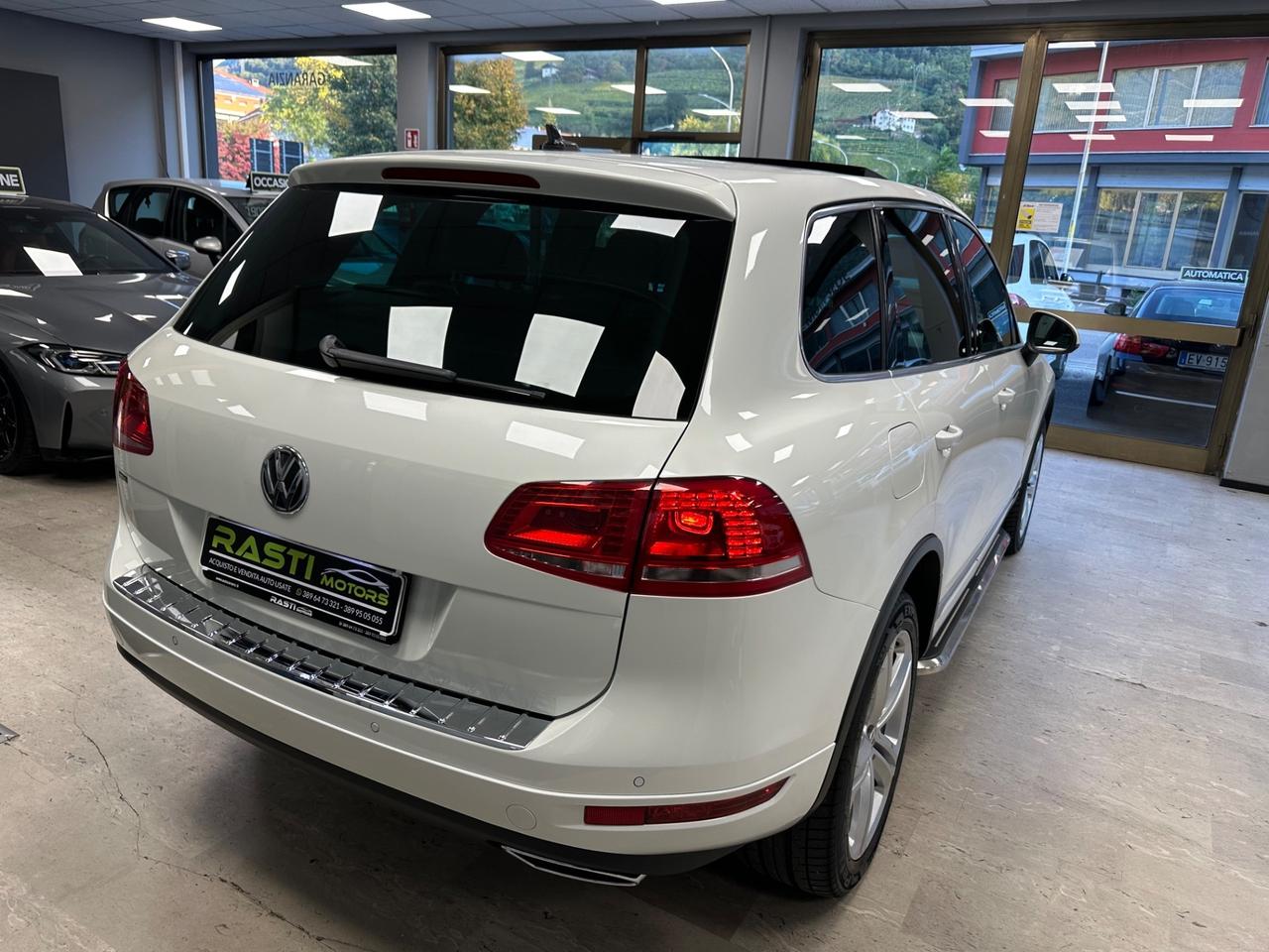 Volkswagen Touareg 3.0 TDI 245 CV tiptronic BlueMotion Techn. Executive