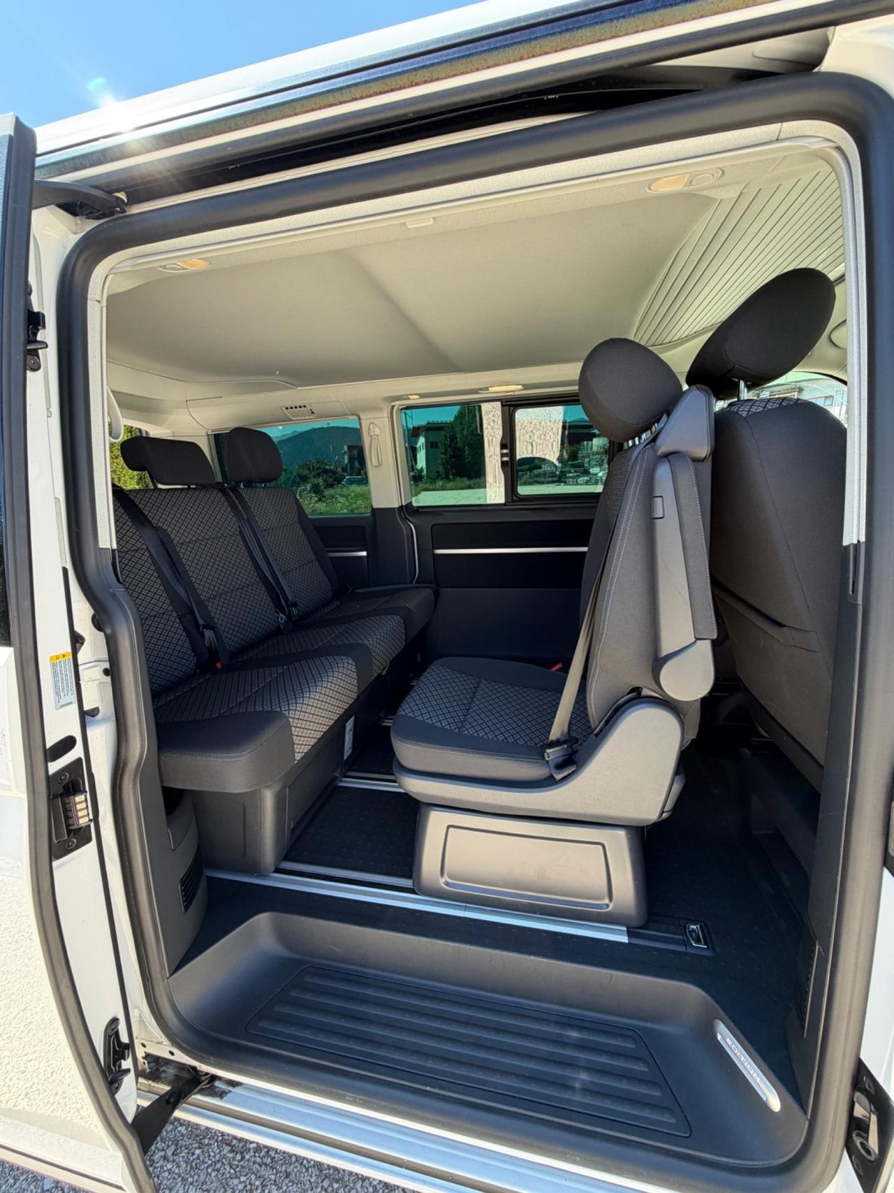 Volkswagen California 2.0 TDI 204CV DSG 4Motion Beach Tour