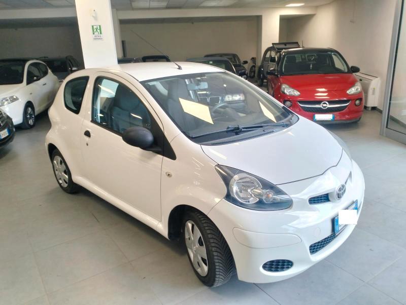 Toyota Aygo 3 Porte Aygo 3p 1.0 Now Connect