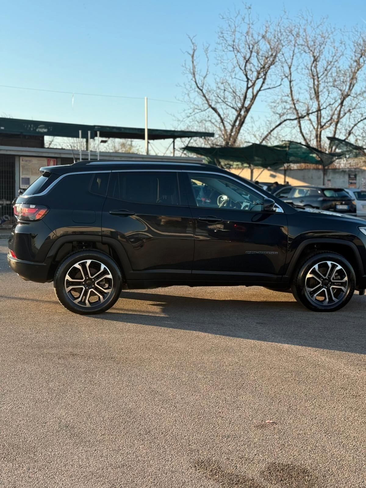 Jeep Compass 4xe Limited hybrid plug in 2022 iva esposta