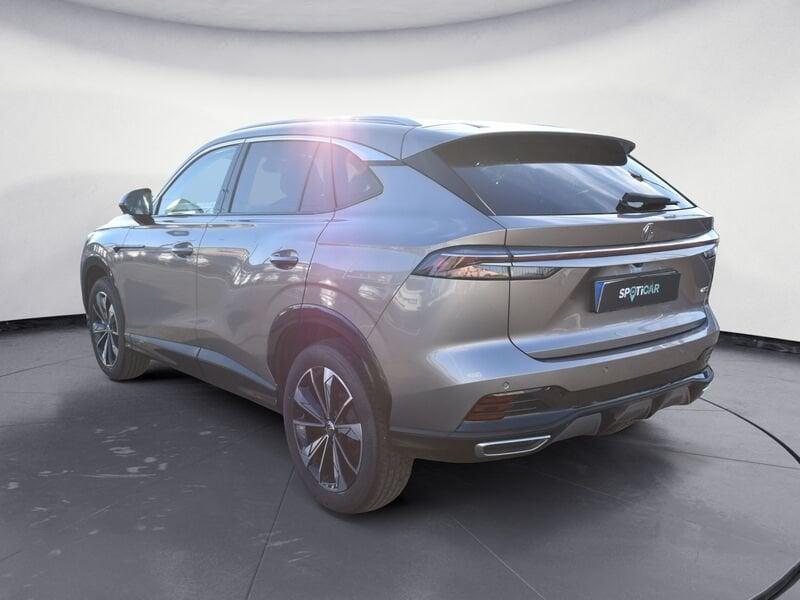 MG HS 1.5 T Luxury AT