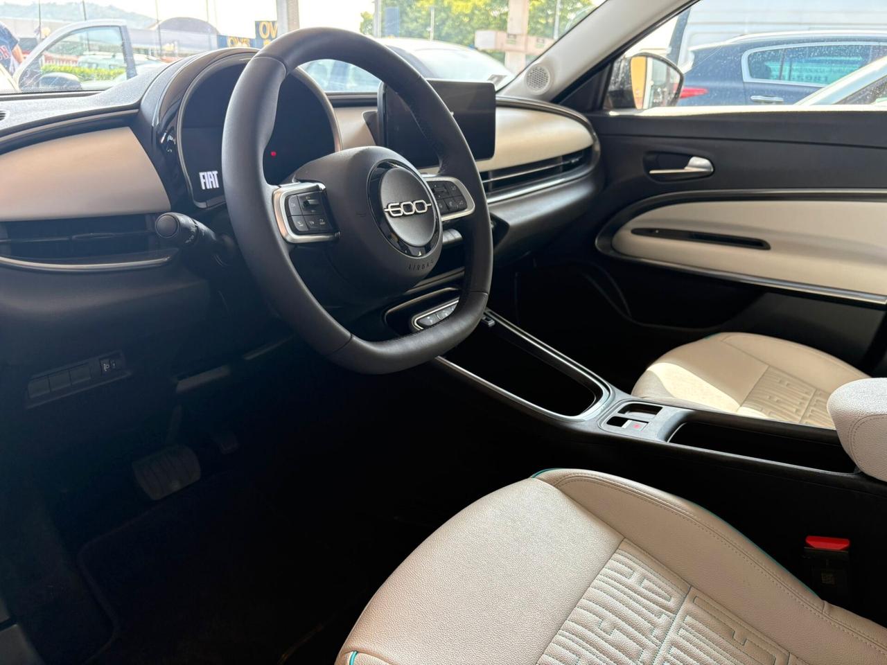Fiat 600 Hybrid La Prima