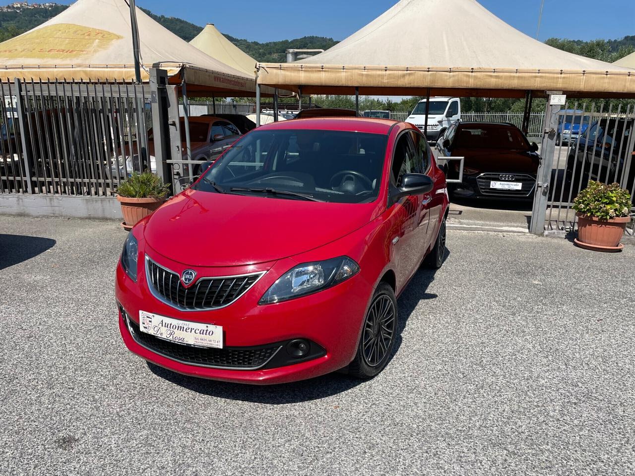 Lancia Ypsilon 1.0 FireFly 5 porte S&S Hybrid Ecochic Gold