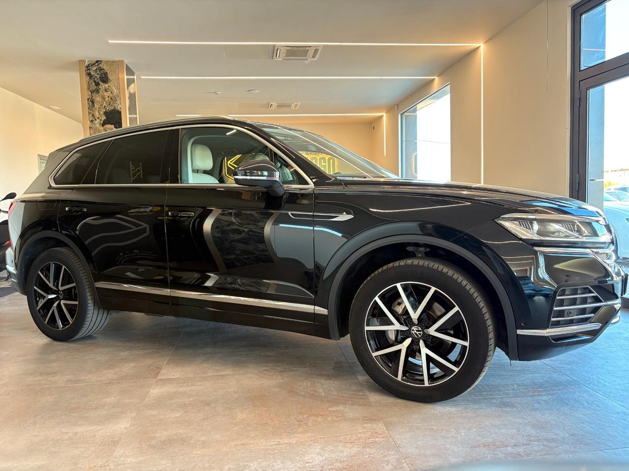 Volkswagen Touareg 3.0 V6 TDI SCR Elegance