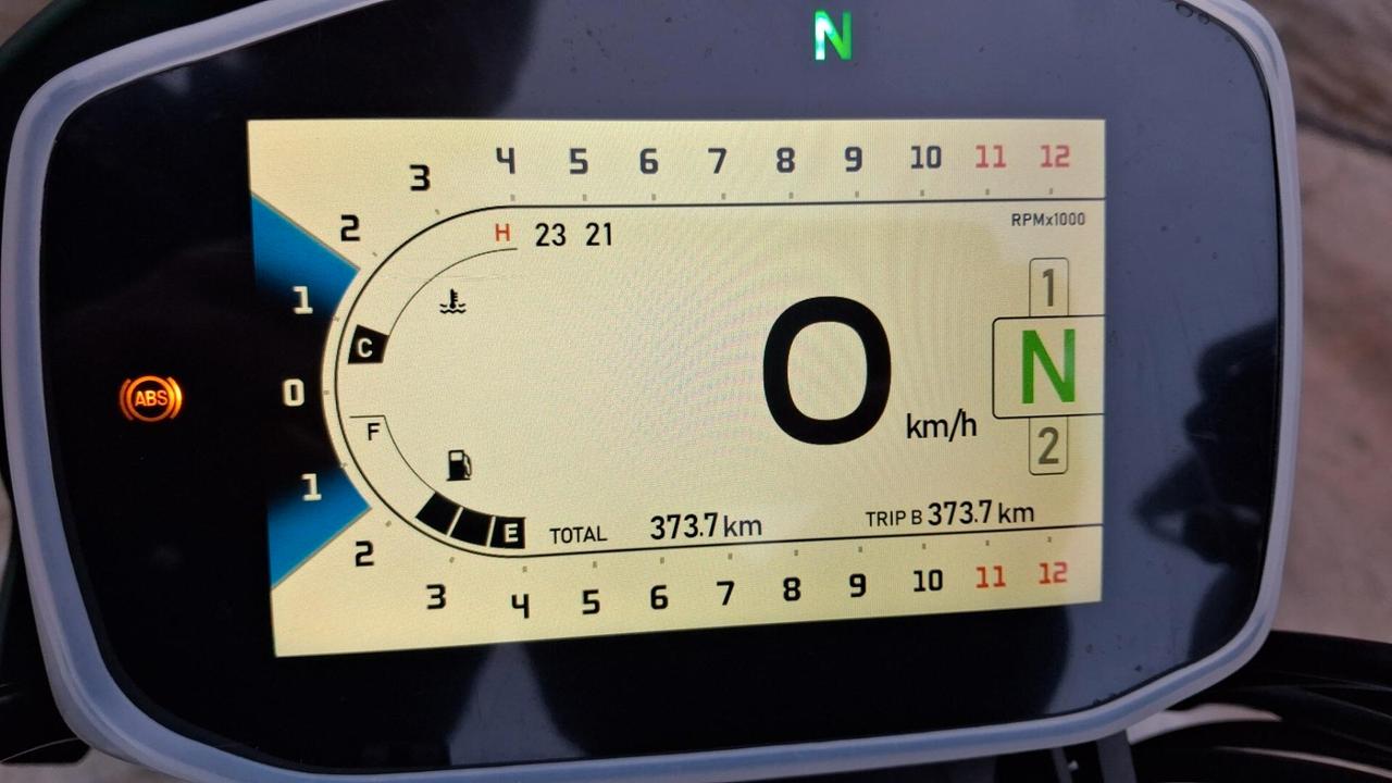 Benelli Leoncino 800 trail