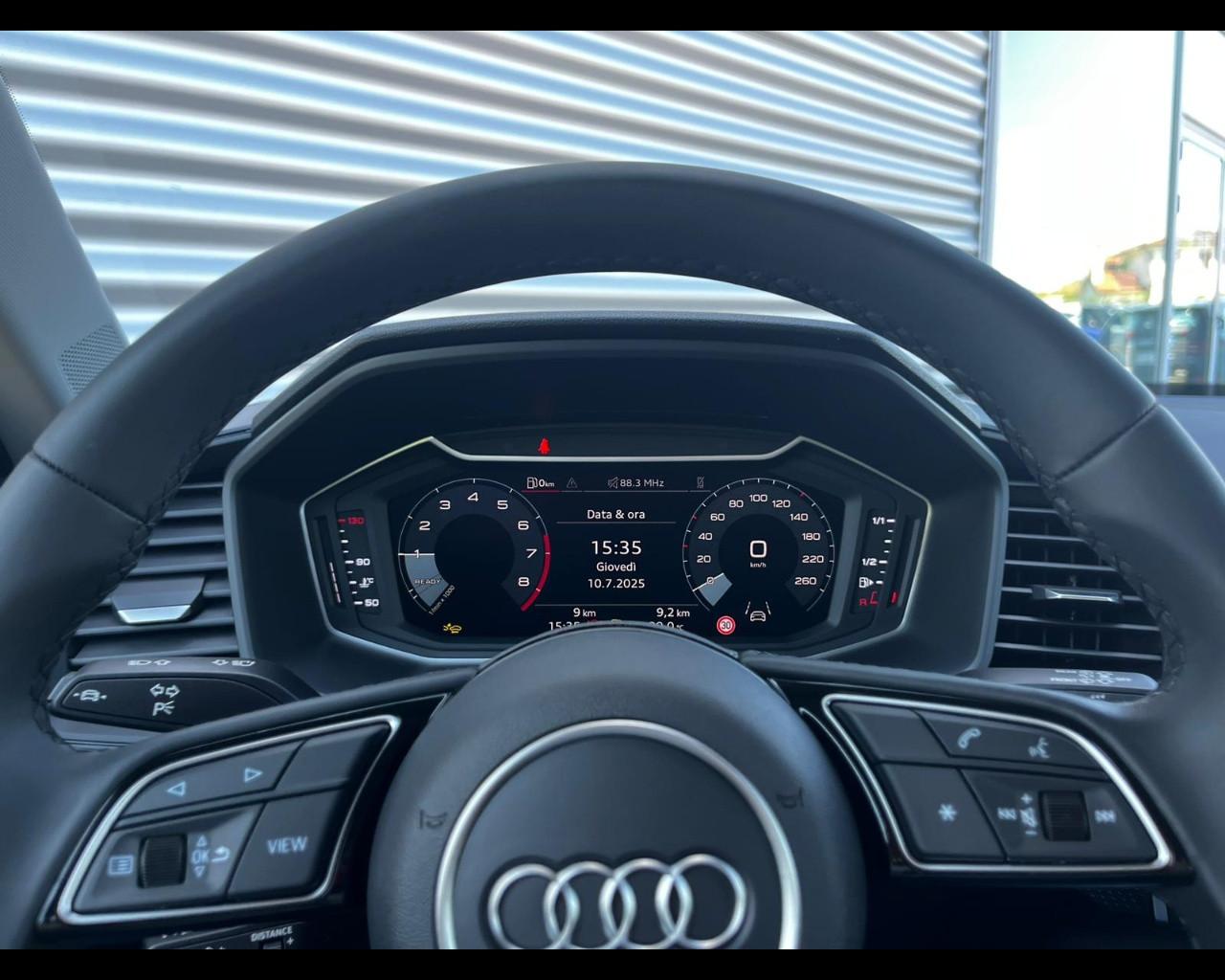 AUDI A1 ALLSTREET 30 TFSI IDENTITY CONTRAST