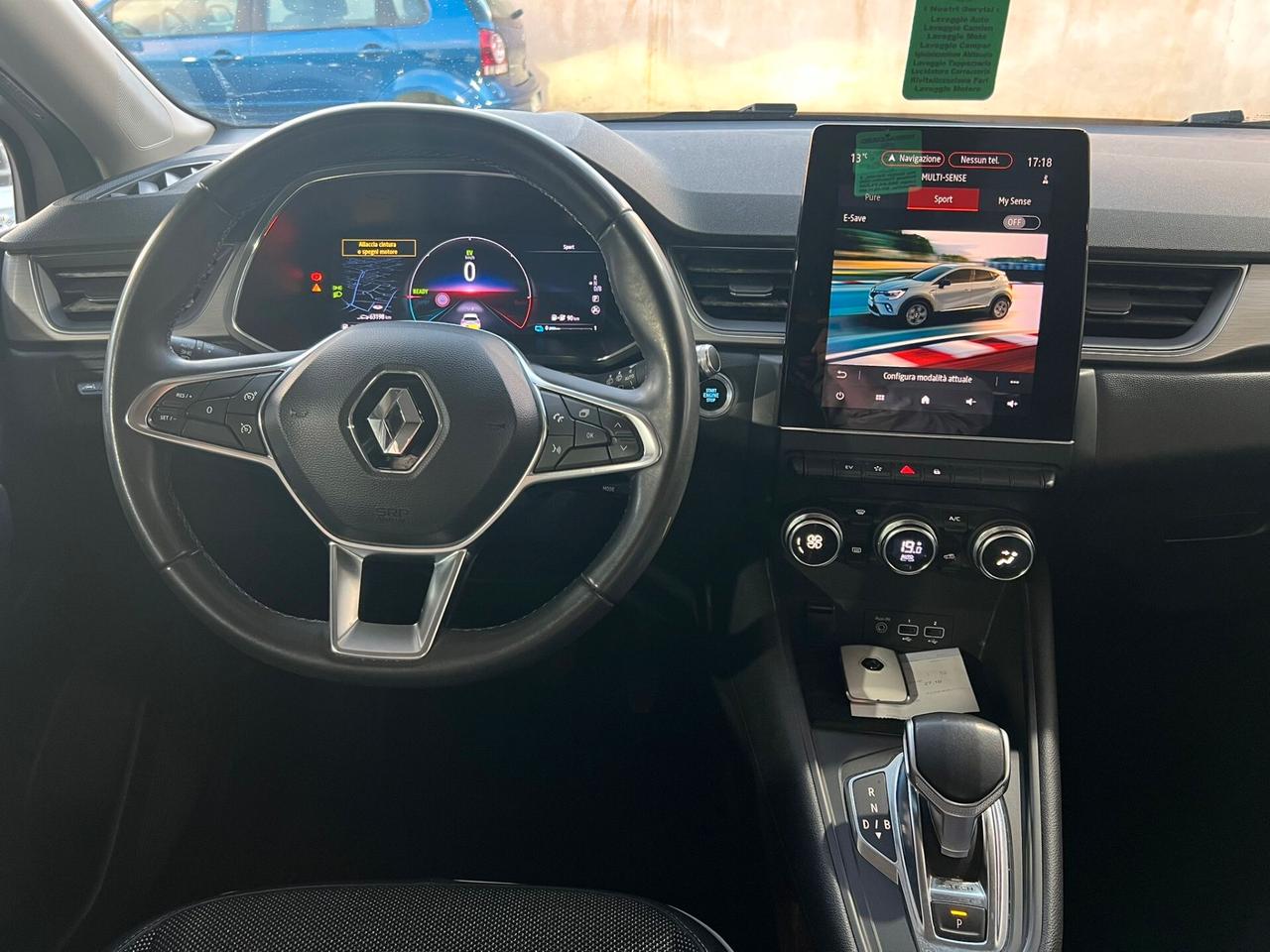Renault Captur Plug-in Hybrid E-Tech 160 CV Initiale Paris
