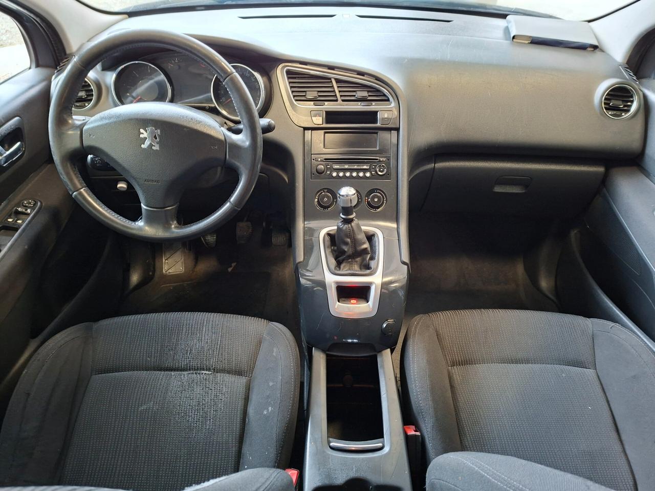 Peugeot 5008 1.6 HDi 112CV Business