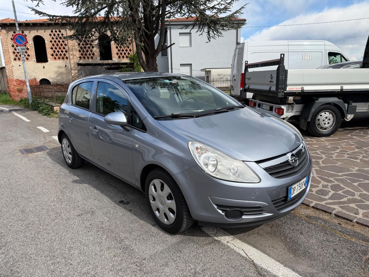 Opel Corsa 1.2 5 porte Enjoy