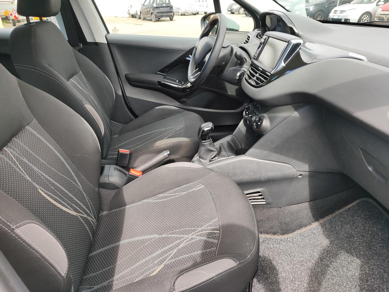 Peugeot 208 PureTech 82 5 porte Access
