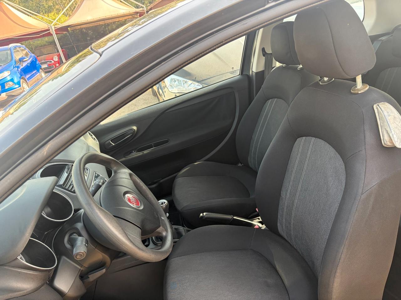 FIAT PUNTO 1.2 130.000 KM 69 CV ANNO 2015