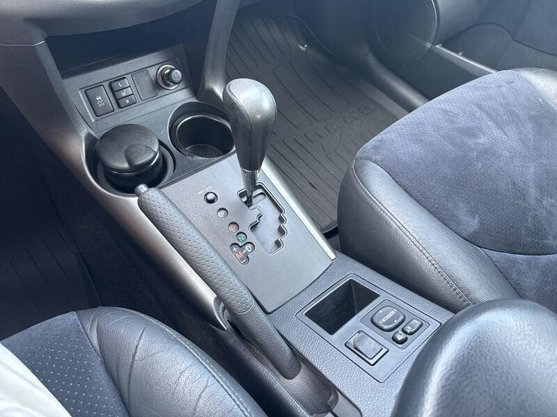 Toyota RAV4 RAV4 2.2 D-4D 4WD Style