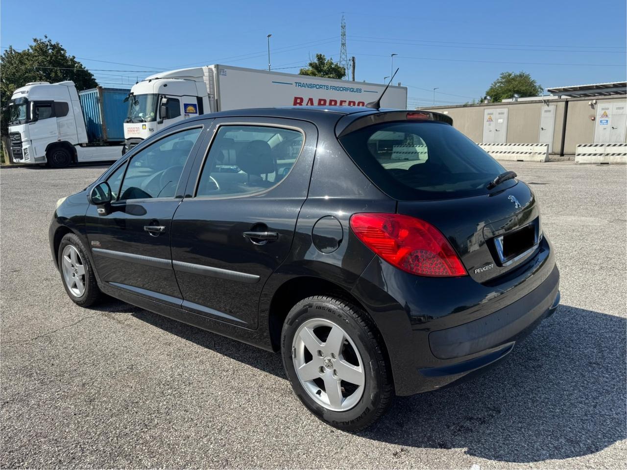 Peugeot 207 1.4 8V 75CV 5p. X Line