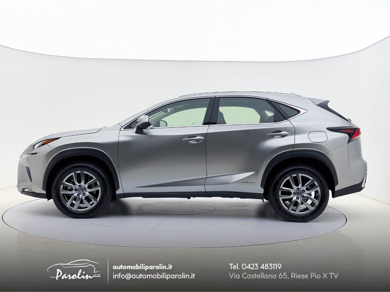Lexus NX 300h 2.5 Business 2wd cvt