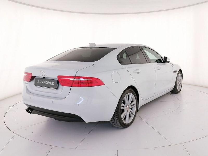 Jaguar XE 2.0d i4 Prestige 180cv auto my19