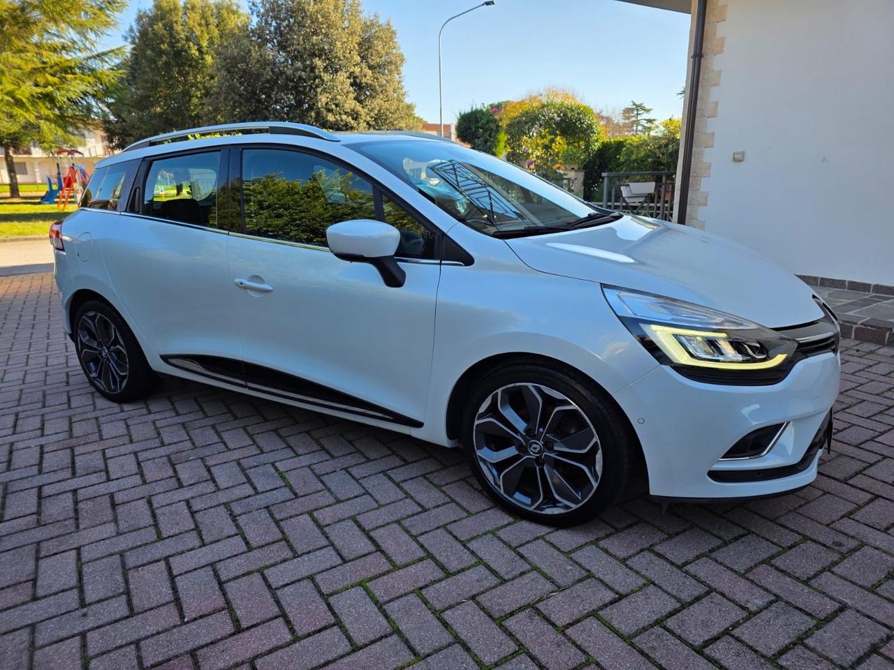 Renault Clio Sporter dCi 8V 90CV EDC Start&Stop Energy Intens