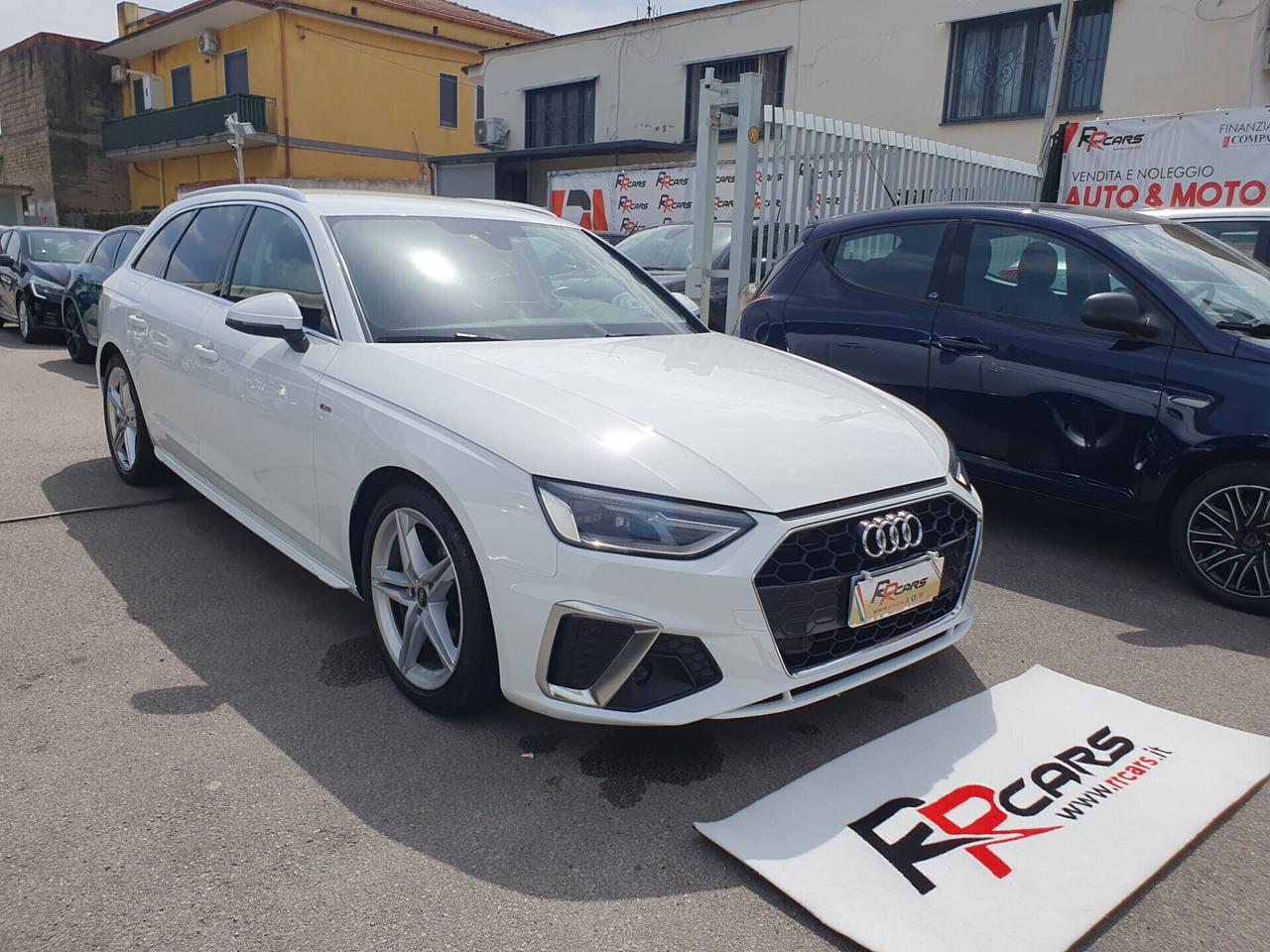 Audi A4 Avant 30 TDI/136 CV S tronic line edition