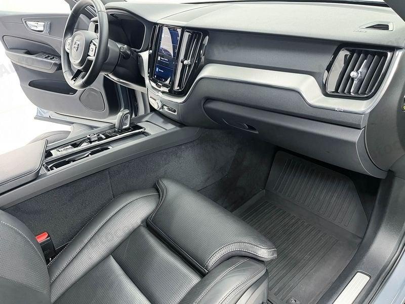 Volvo XC60 XC60 B4 (d) **TRAZ ANT** 197CV AUT PLUS DARK