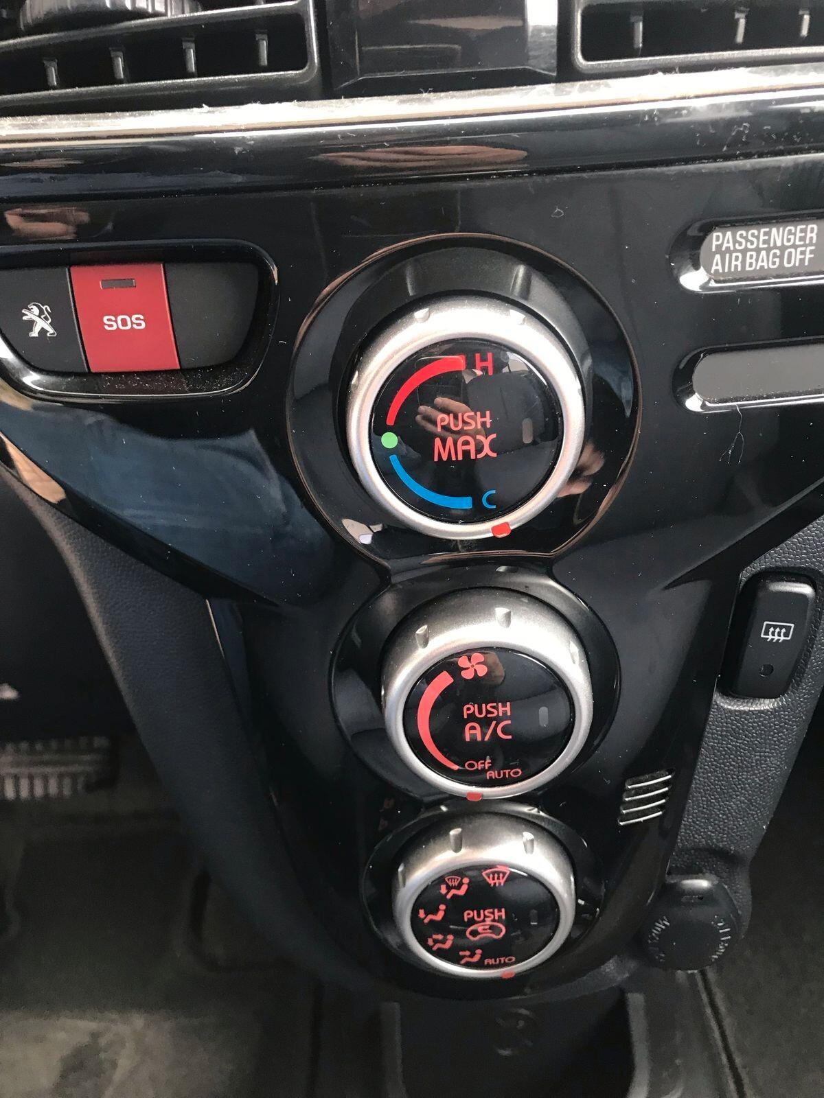 Peugeot iOn
