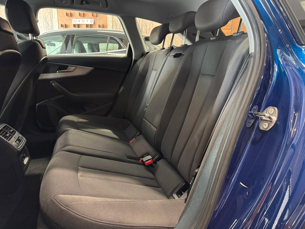 Audi A4 Avant 2.0 TFSI S tronic g-tron Business