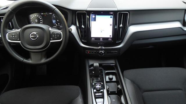 VOLVO XC60 B4 (d) AWD Geartronic Momentum