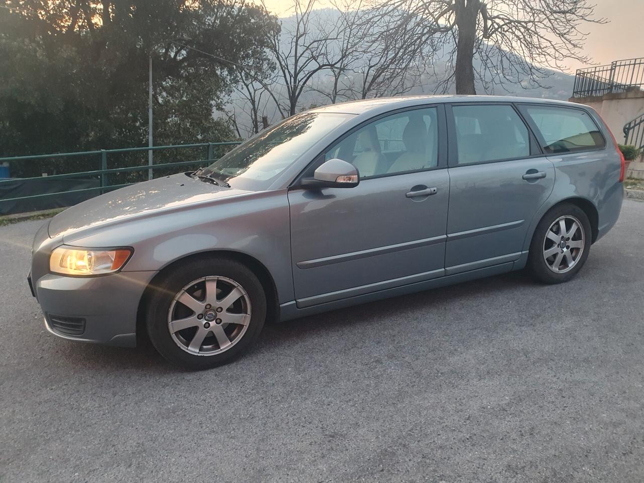 Volvo V50 D4 Momentum