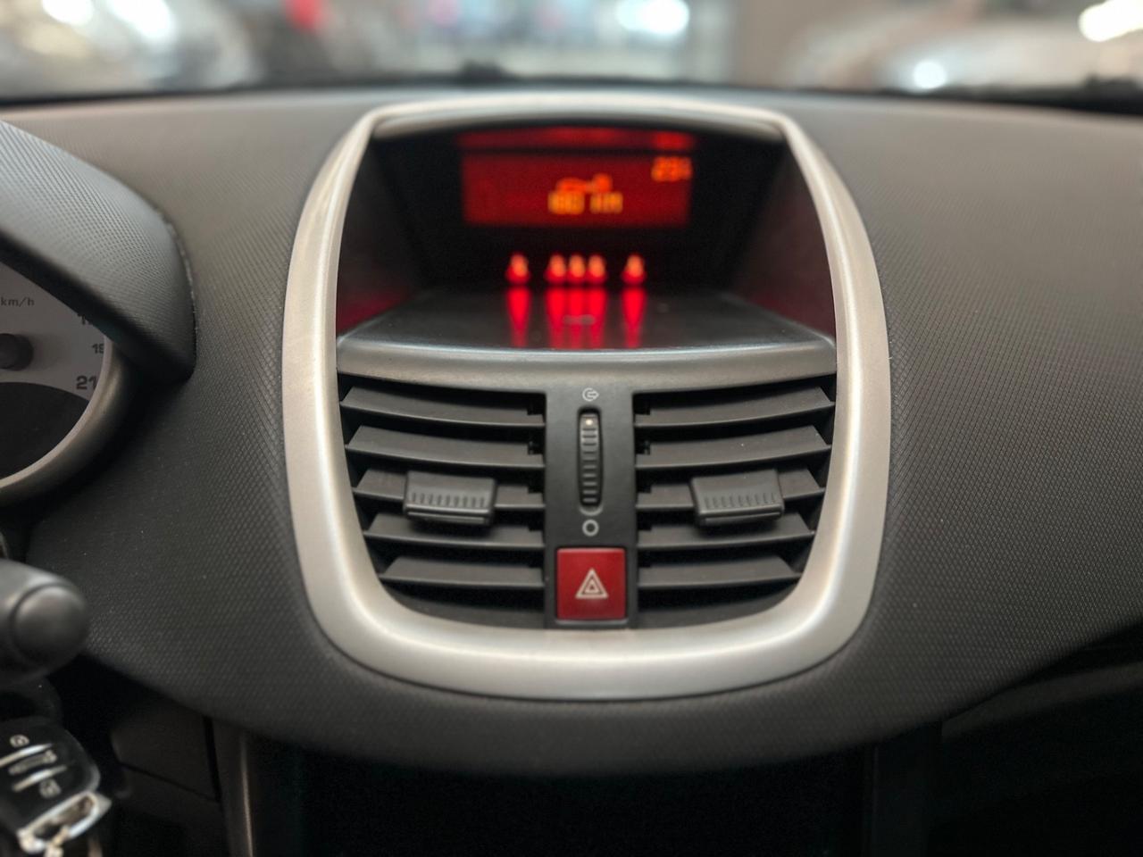 Peugeot 207 1.6 HDi 110CV 5p. XS