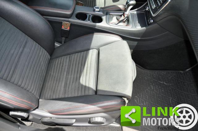 MERCEDES-BENZ A 200 d Premium