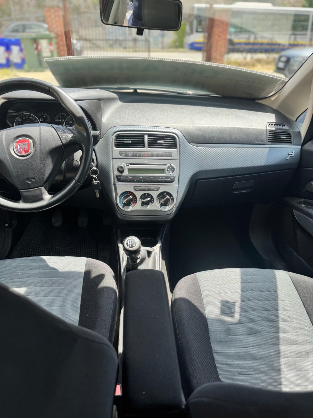 Fiat Grande Punto GPL 5 porte adatta neopatentati