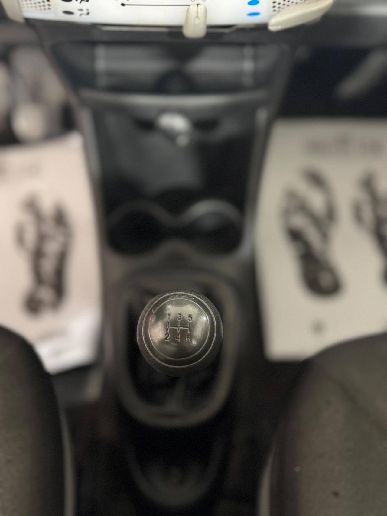 Toyota Aygo 1.0 12V VVT-i 5 porte Cool Soda Connect