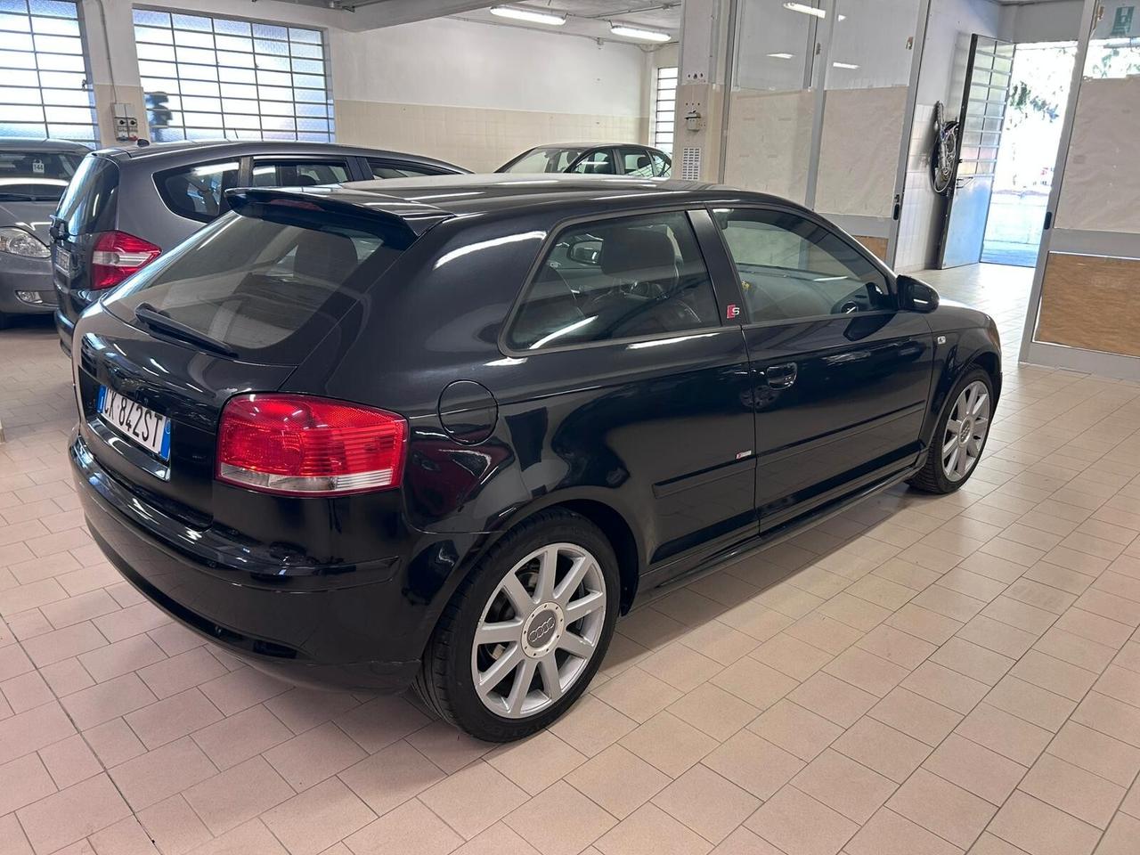 Audi A3 2.0 16V TDI Ambition S-Line 140CV