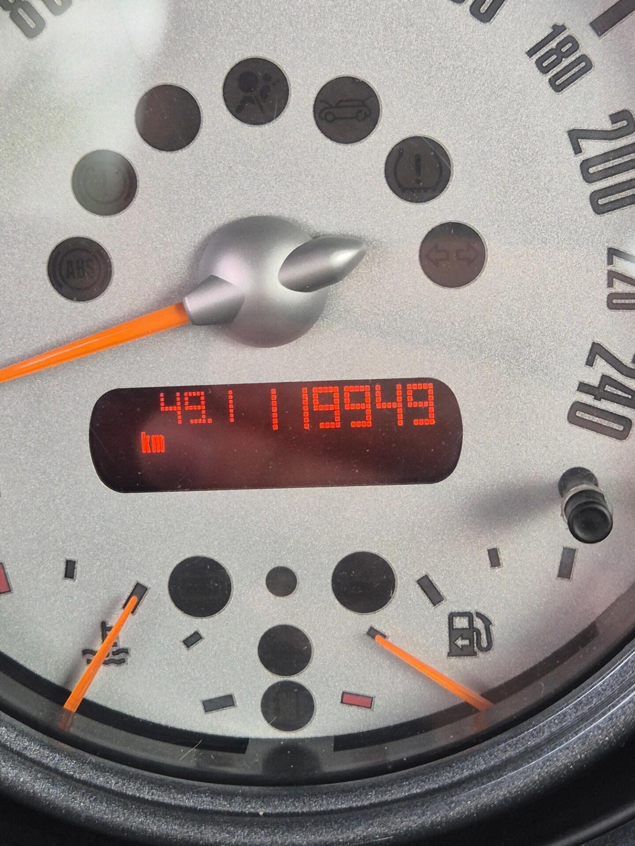 Mini 1.6 16V One neopatentati