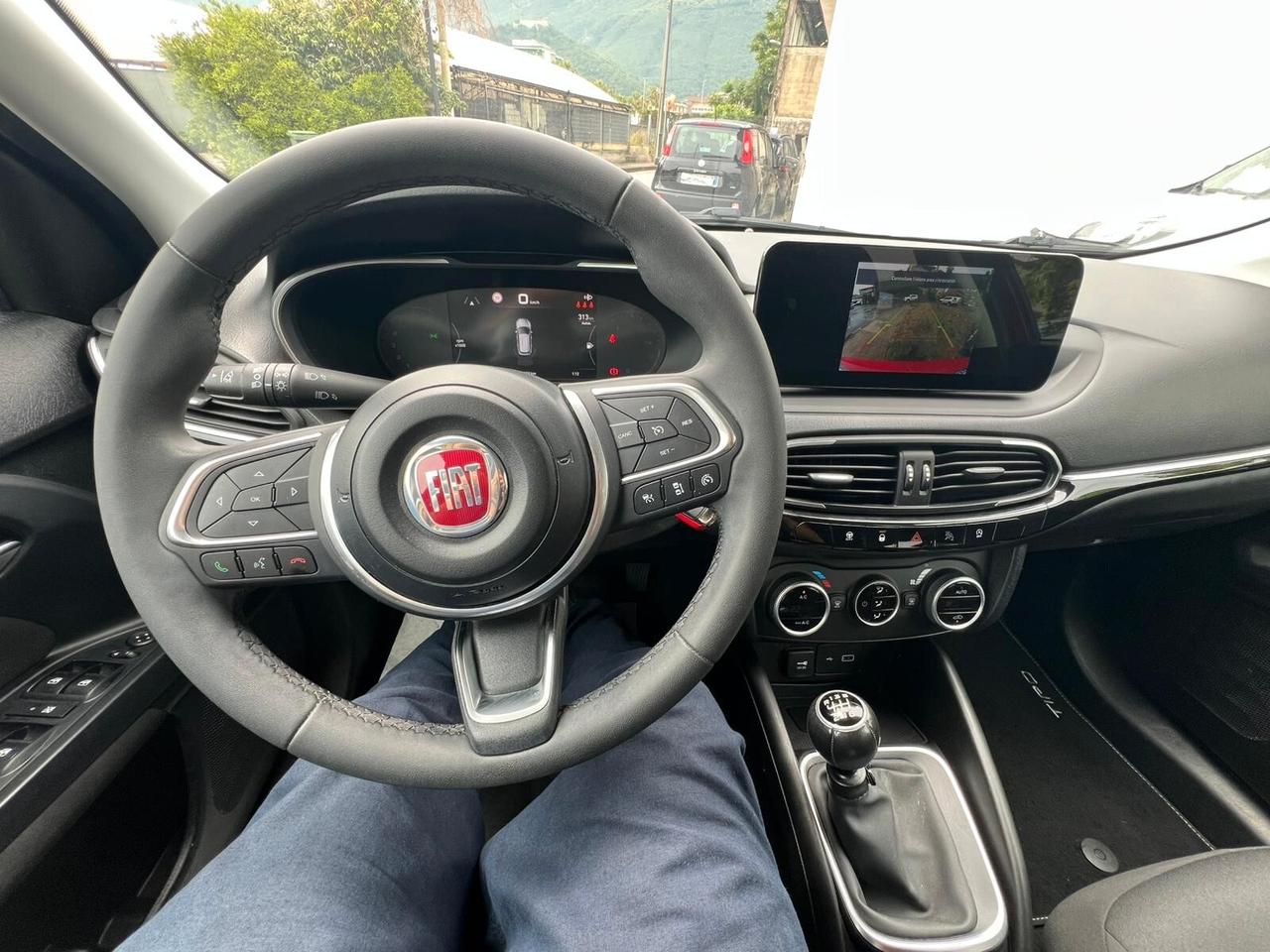 Fiat Tipo 1.6 Mjt S&S 5 porte Cross RED EDITION