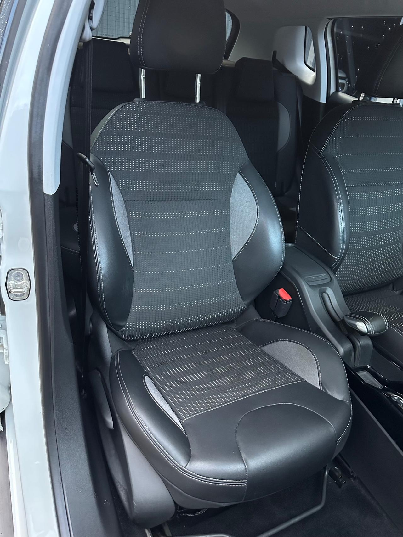 Peugeot 2008 1.5 BlueHDi 100cv S&S Allure