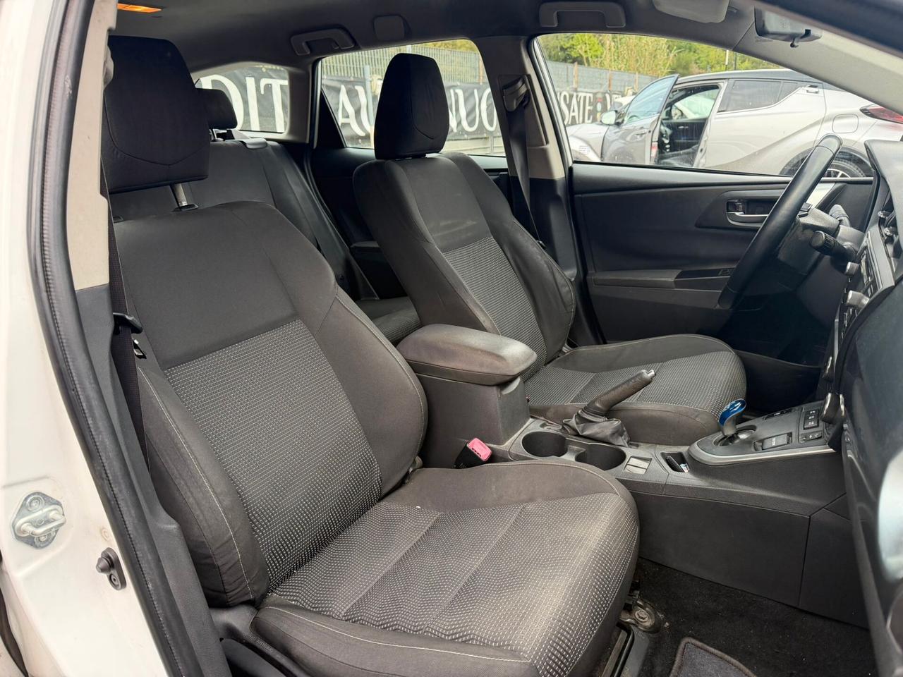 Toyota Auris Touring Sports 1.8 Hybrid Active