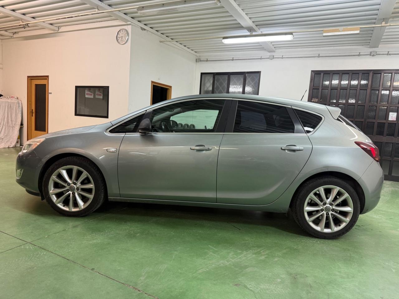 Opel Astra 1.7 CDTI 125CV 5 porte Cosmo