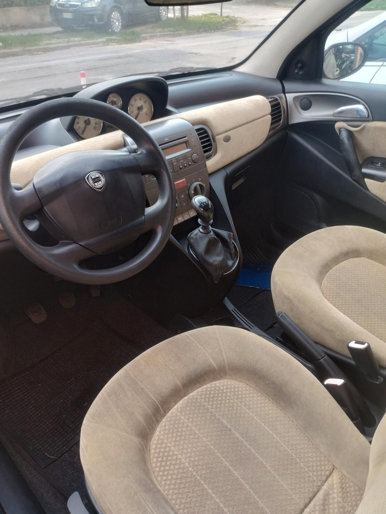 Lancia Ypsilon 1.2