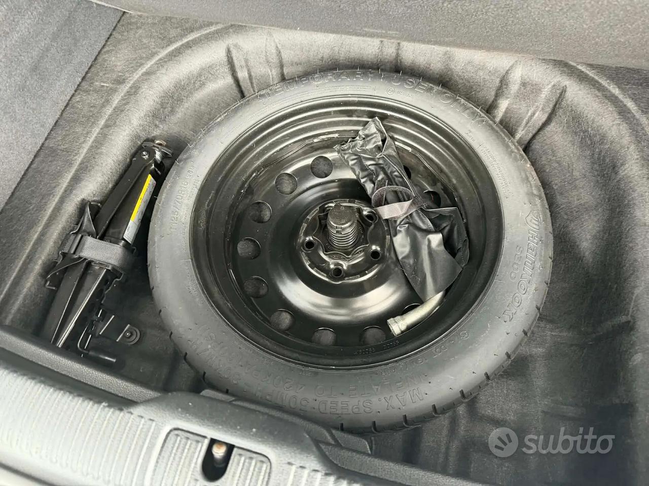 Audi A3 1.6 TDI 110Cv 3PORTE -VOLANO NUOVO-