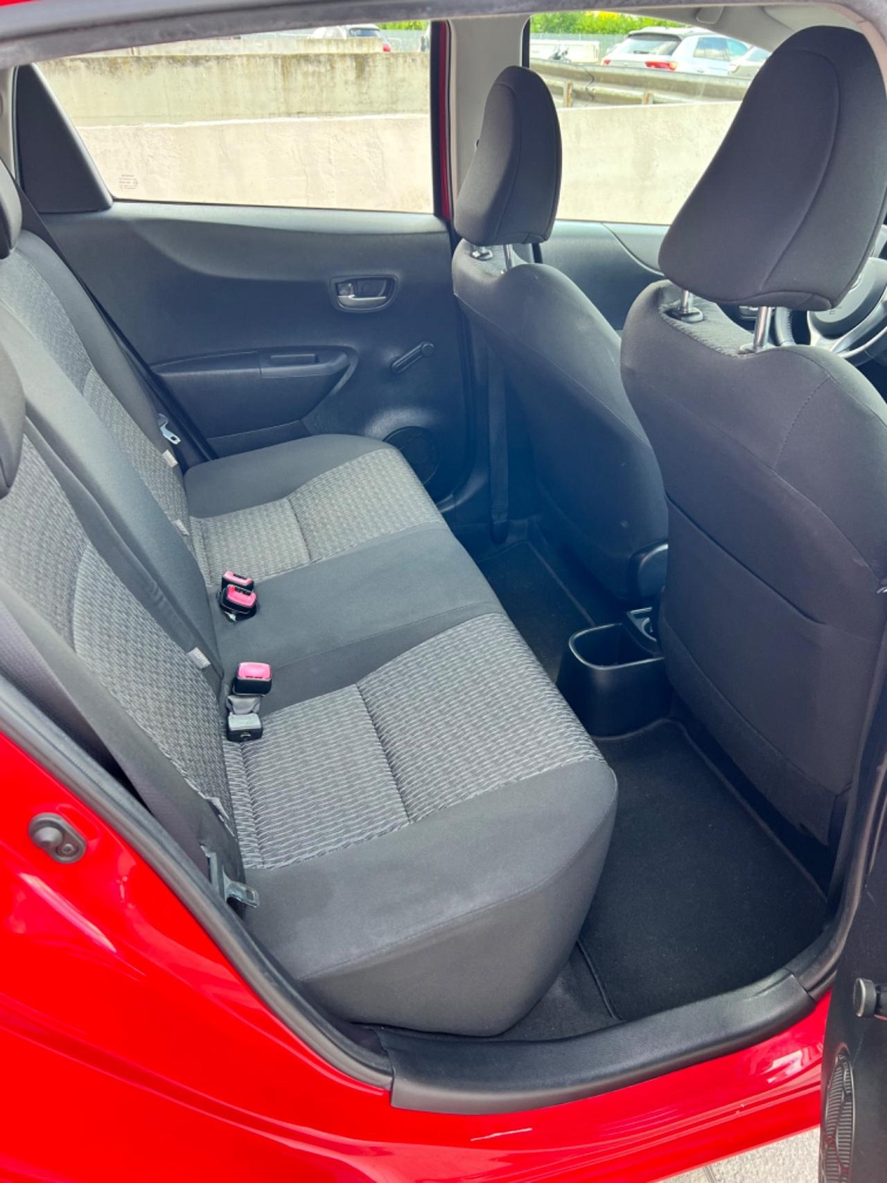 Toyota Yaris 1.0 5 porte Lounge. NEOPATENTATO
