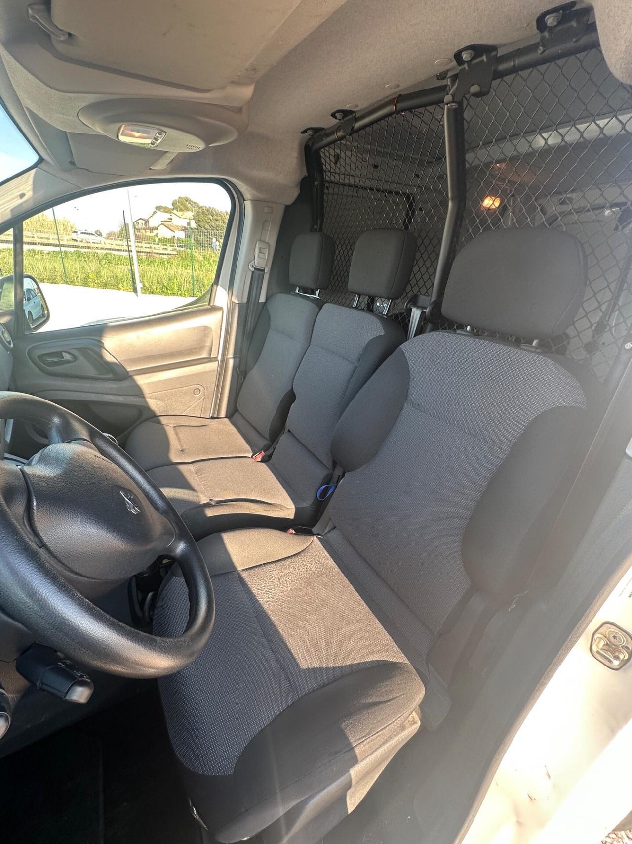 Peugeot Partner Tepee BlueHDi 100 Active