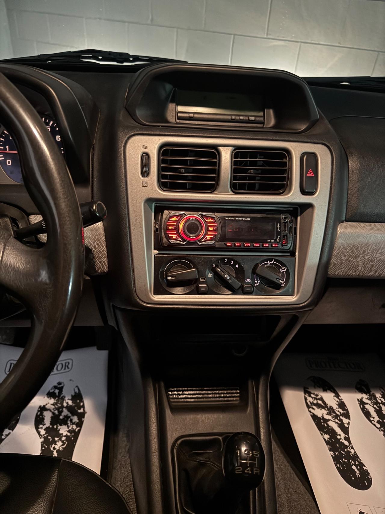 Mitsubishi Pajero Pinin 1.8 16V 4x4 INTERNI IN PELLE