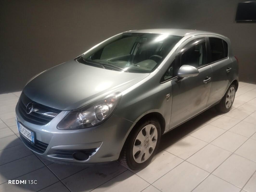 Opel Corsa del 2010 1200 benzina 110.000 km