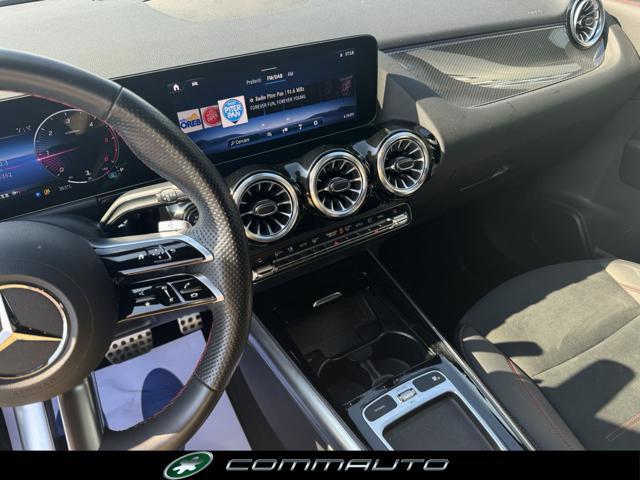 MERCEDES-BENZ GLA 200 d Automatic 4Matic AMG Line Premium